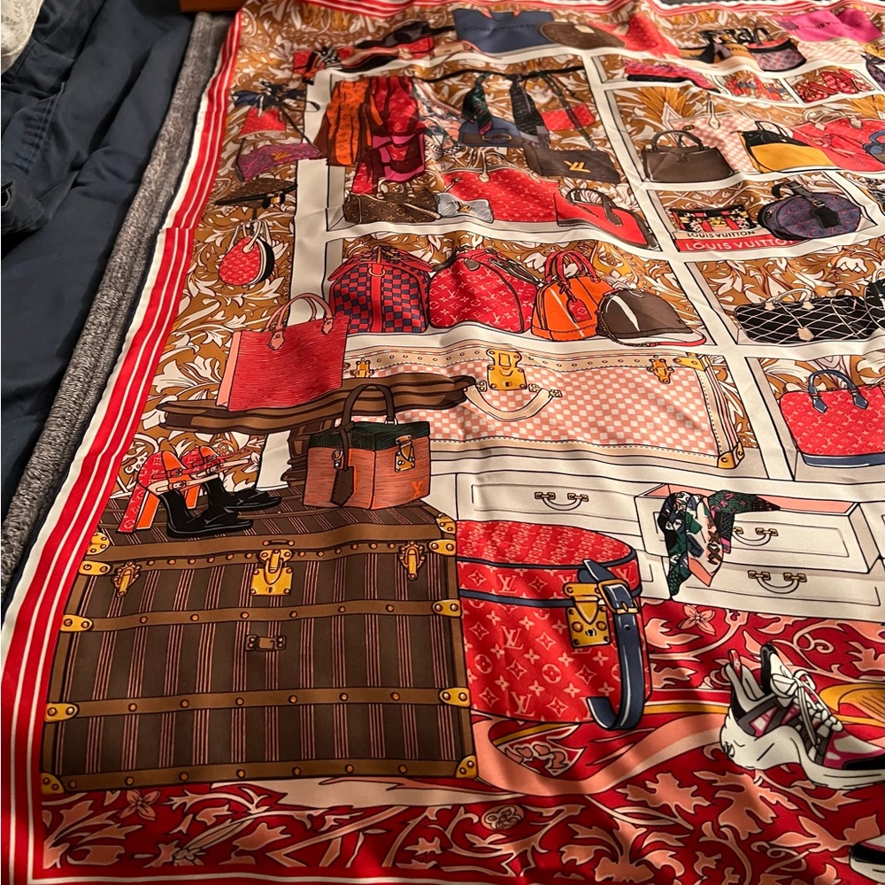 Louis Vuitton Multicolor Scarf - Picture 4 of 12